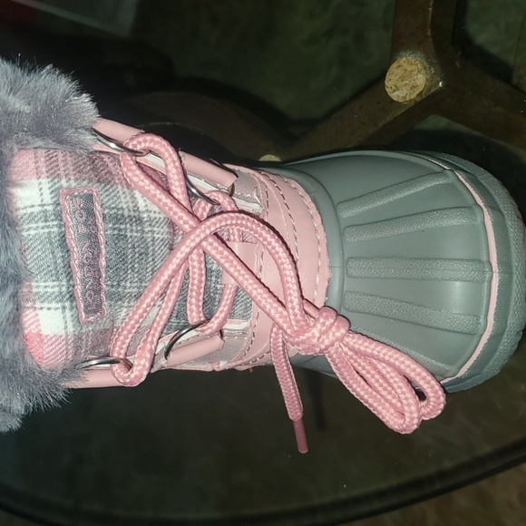 London Fog shoes girls size 6M Lil Tottenham pink / grey boots water res… - Picture 6 of 13